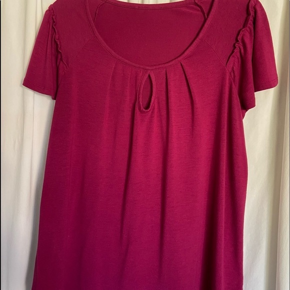 Size-m So Cute Fuchsia Pink Shirt W/o Tags, Pleats& Hole@neckline, Short/sleeve - Picture 11 of 11